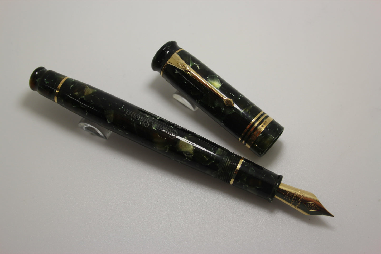Conway Stewart Fahrney's Limited Edition Earl Fountain Pen
