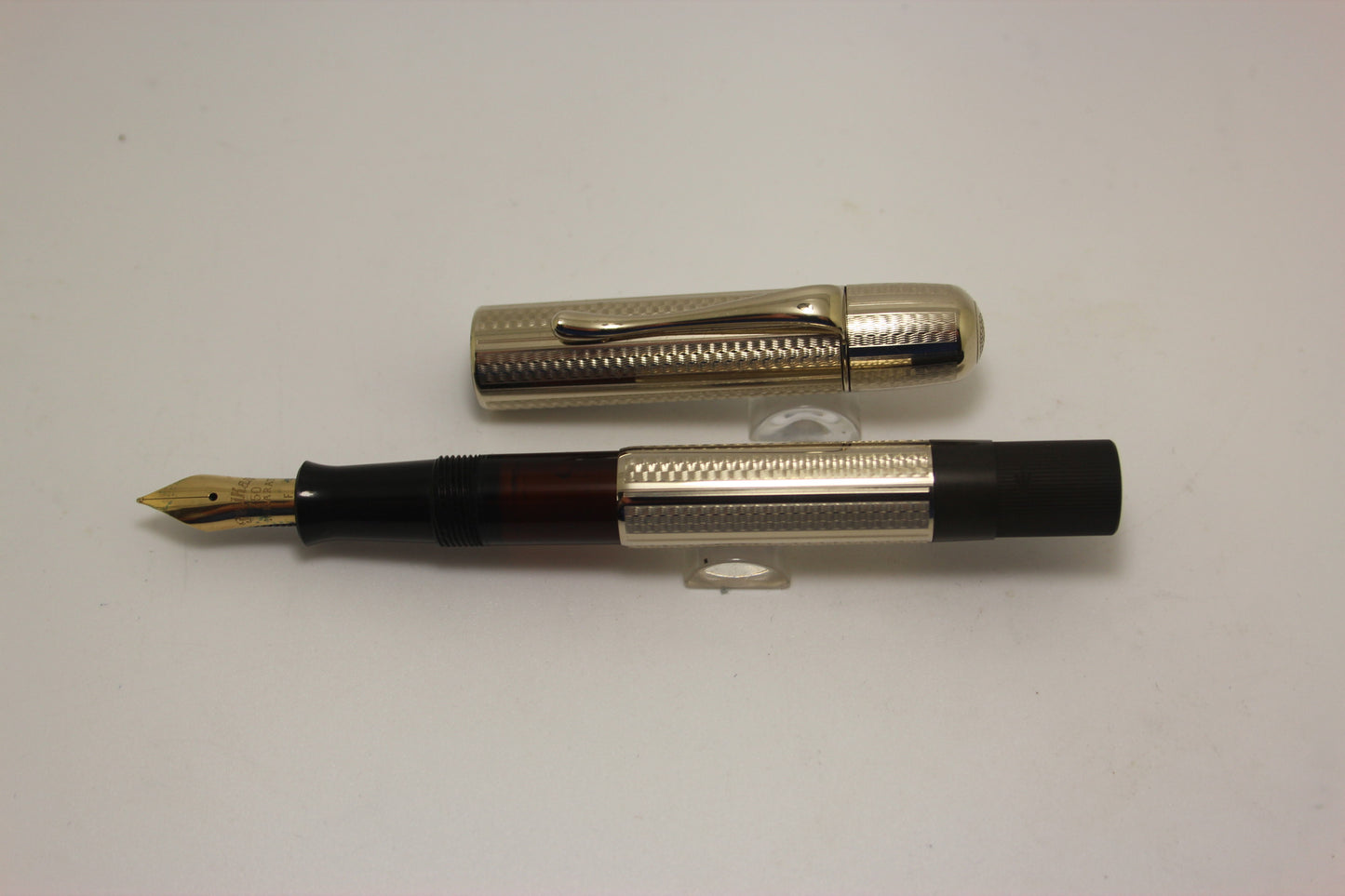 Pelikan Originals Of Their Time Limited Edition White Gold Fountain Pen