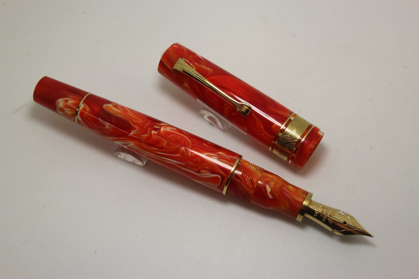 Leonardo Momento Zero Grande Limited Edition Fountain Pen