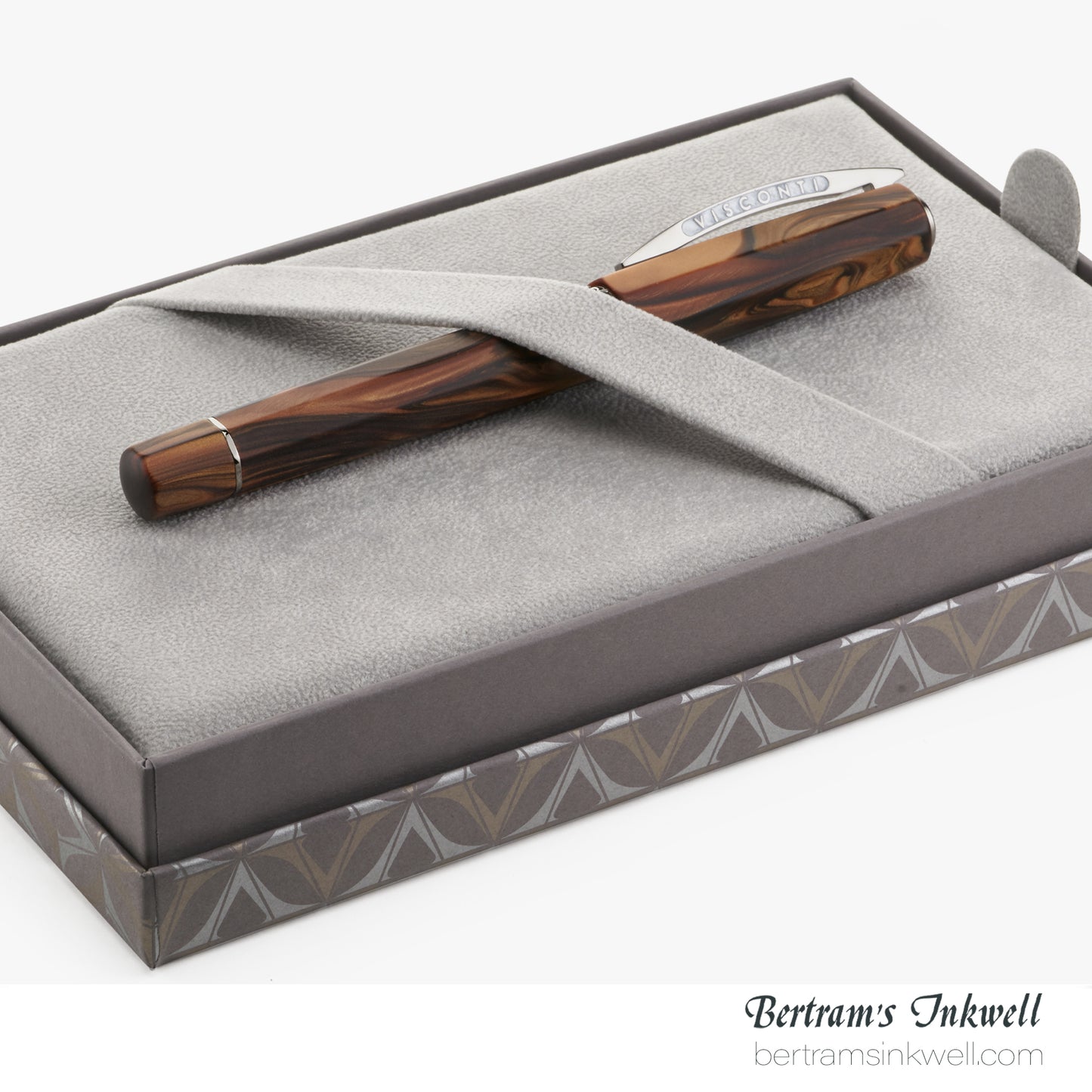 Visconti Medici Briarwood Ruthenium Trim Oversize Fountain Pen