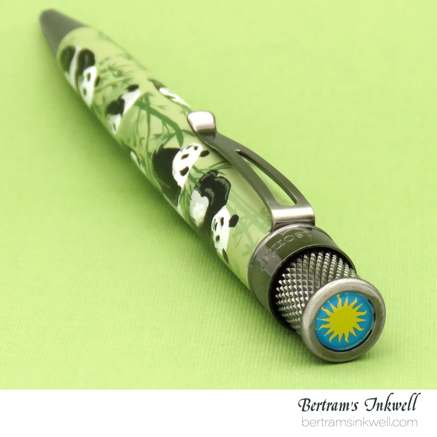 Retro 51 Tornado™ Smithsonian - National Zoo Panda Rollerball