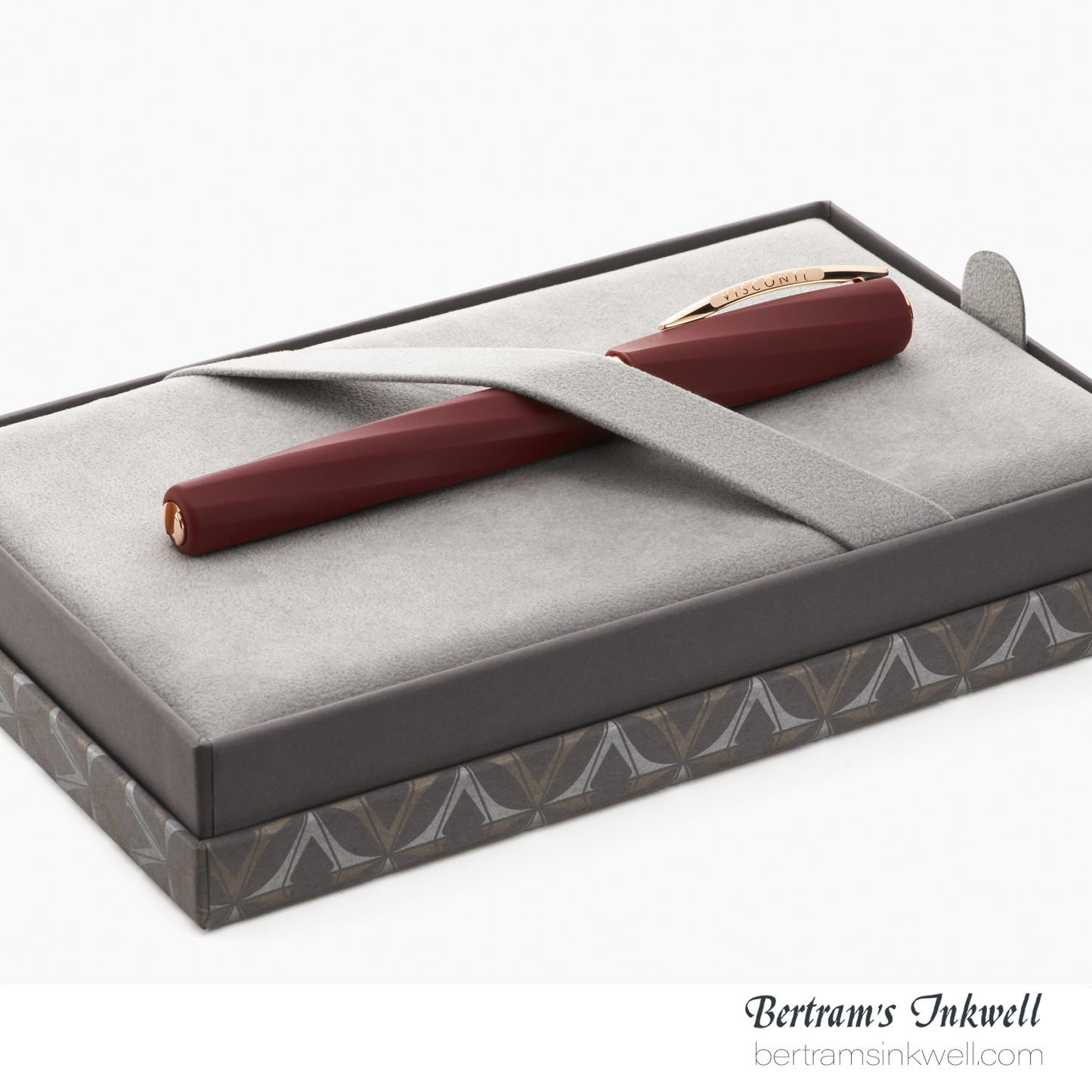 Visconti Divina Matte Bordeaux Oversize Fountain Pen