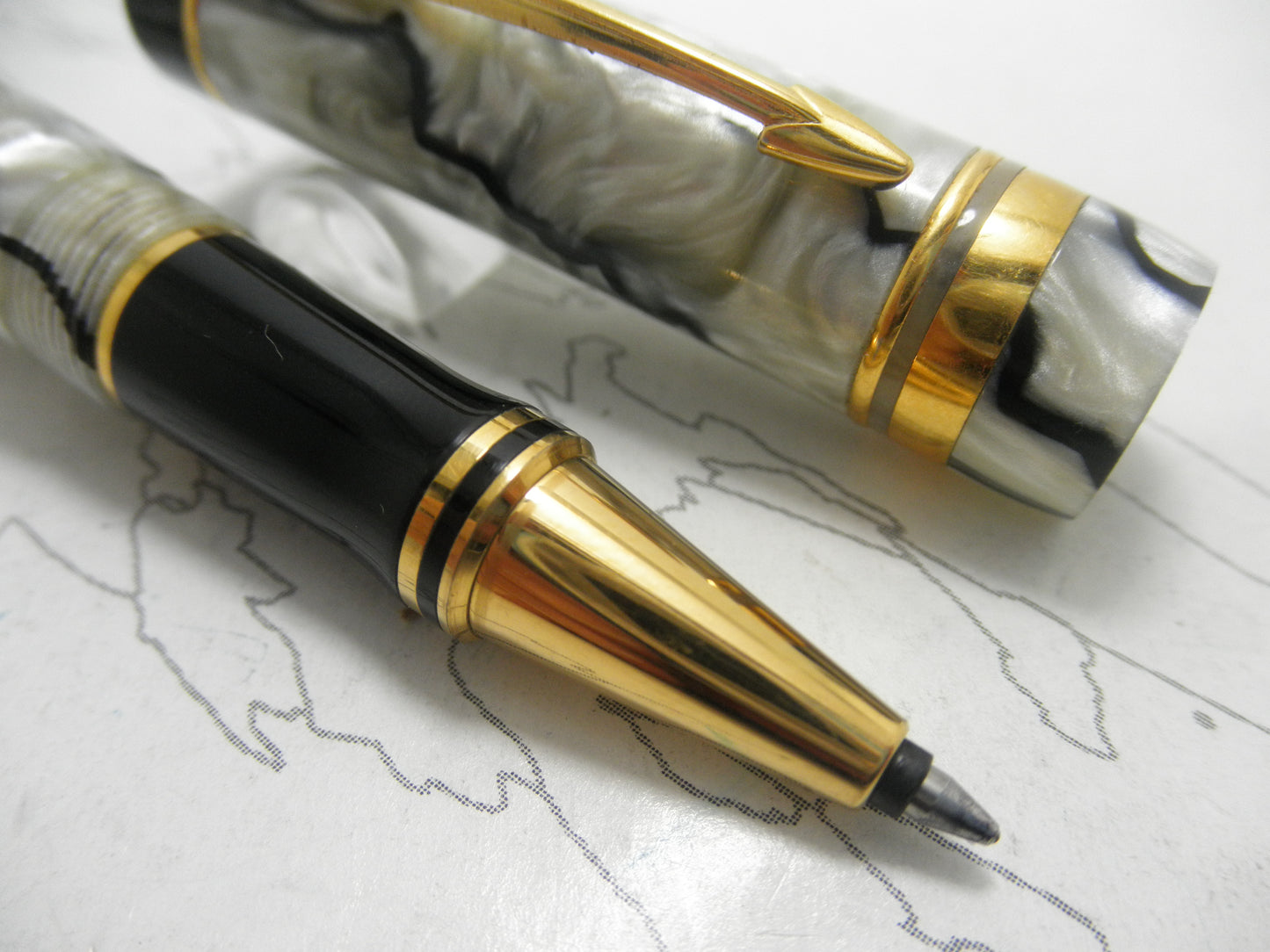 Parker Duofold Pearl And Black Rollerball
