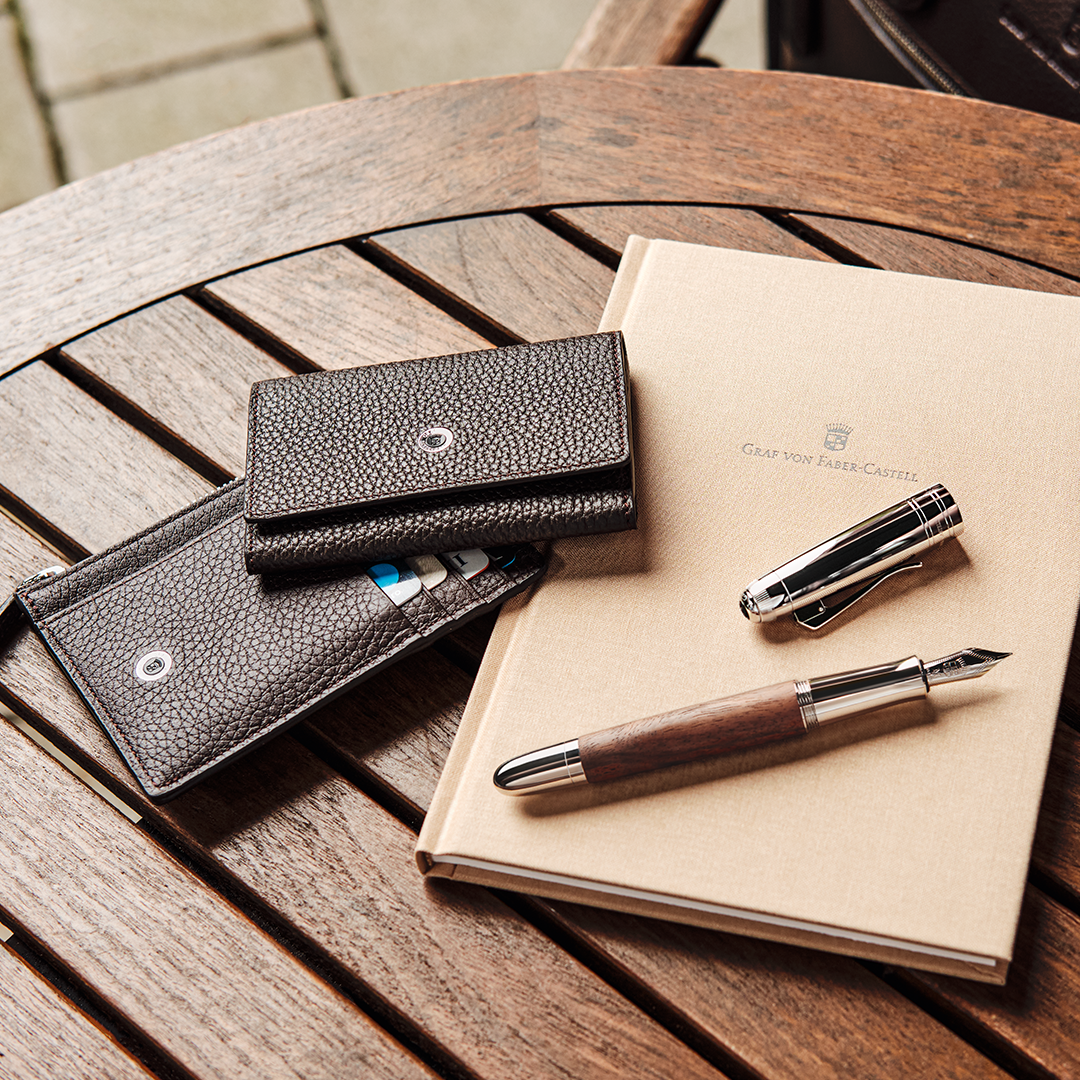 Graf von Faber-Castell Magnum Walnut Pen Collection