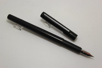 MontBlanc Noblesse Slimline 1124 14kt Extra Fine Nib