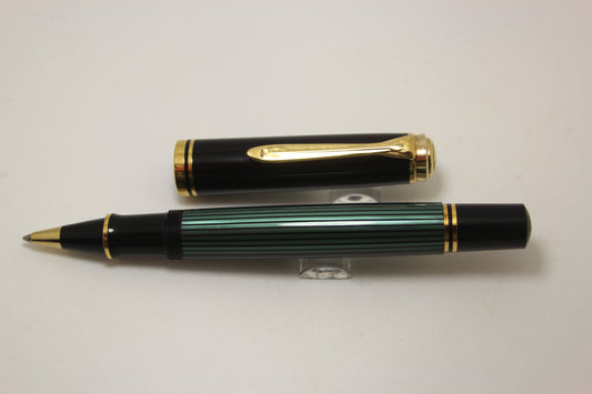 Pelikan R800 Green/Black Roller Ball
