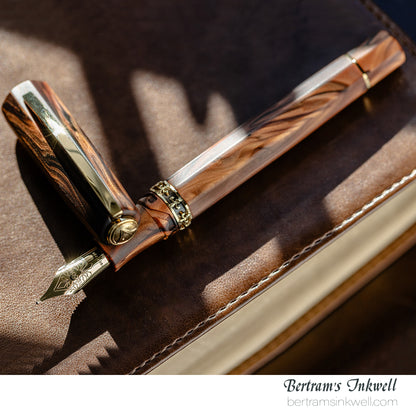 Visconti Medici Briarwood Gold Trim Oversize Fountain Pen