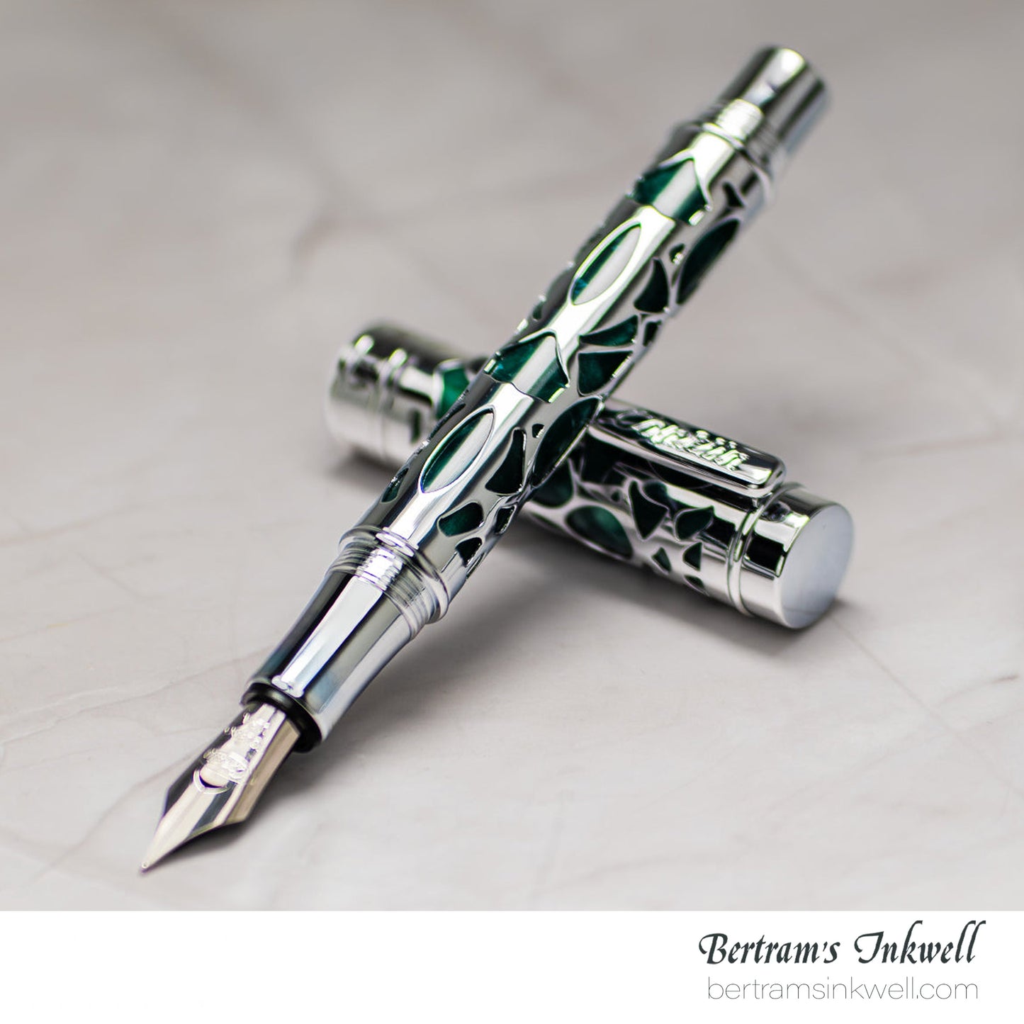 Conklin Endura Deco Crest Green Fountain Pen