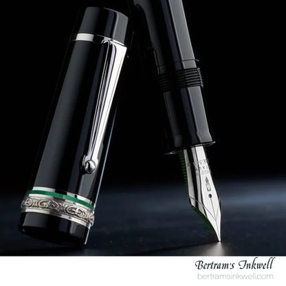 Delta DV Original Overize Magnifica Green Fountain Pen