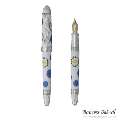 David Oscarson La Sagrada Familia White Fountain Pen
