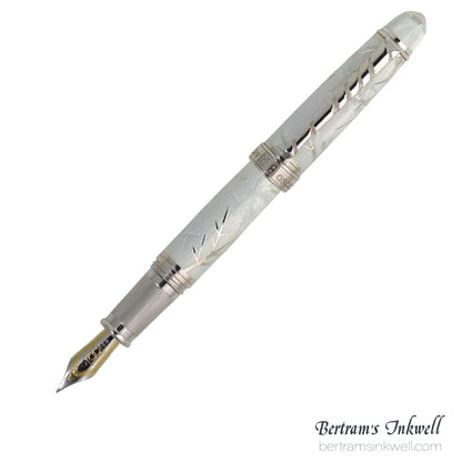 David Oscarson Winter White & Rhodium Fountain Pen