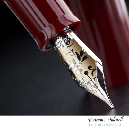 Delta Bio+16 Fountain Pen Corallo "P" Steel Nib