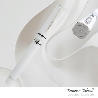 Delta Fusion One White Rollerball With Leather Pen Case