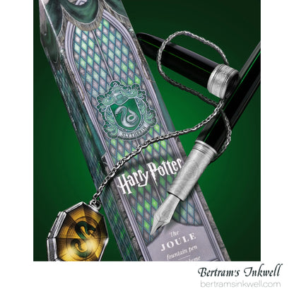 Ferris Wheel Press x Warner Bros Joule Harry Potter "Slytherin" Fountain Pen Set