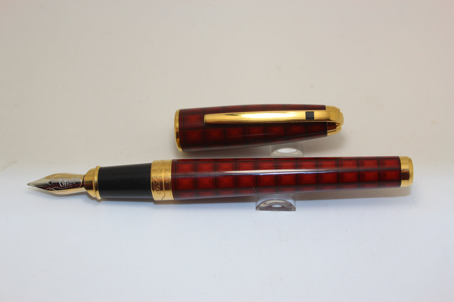 S.T. Dupont Olympio Large Vertigo Fountain Pen 480500, 1996