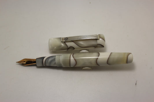 Kanilea Kona Snow Fountain Pen