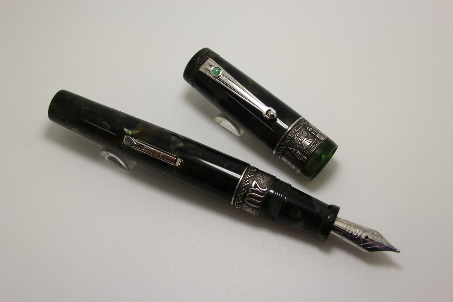 Delta Nazareth 2000 1k Special Limited Edition Fountain Pen 18k Medium Nib