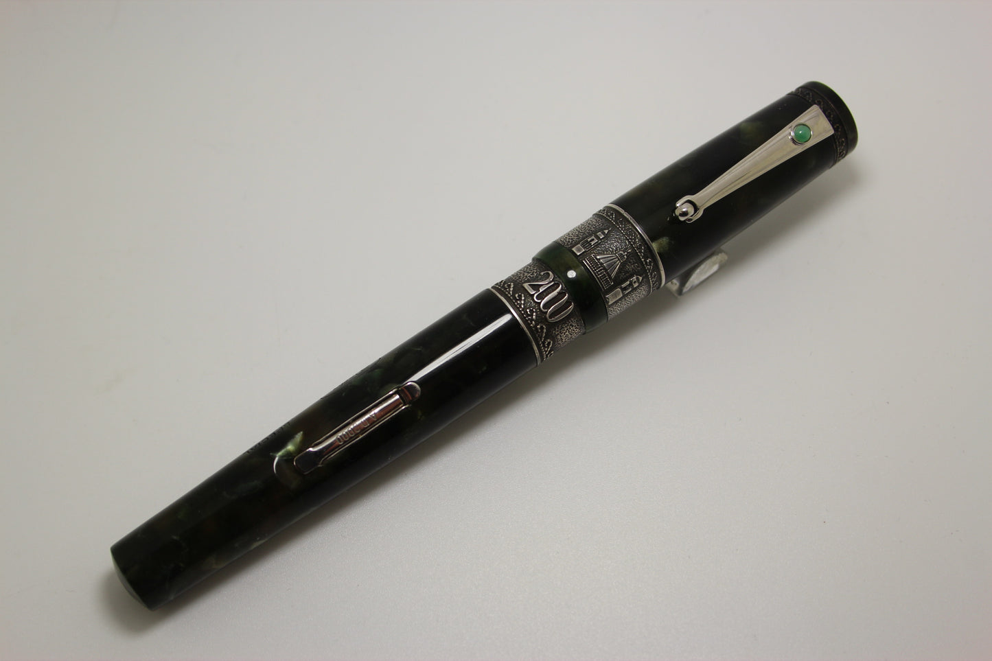 Delta Nazareth 2000 1k Special Limited Edition Fountain Pen 18k Medium Nib