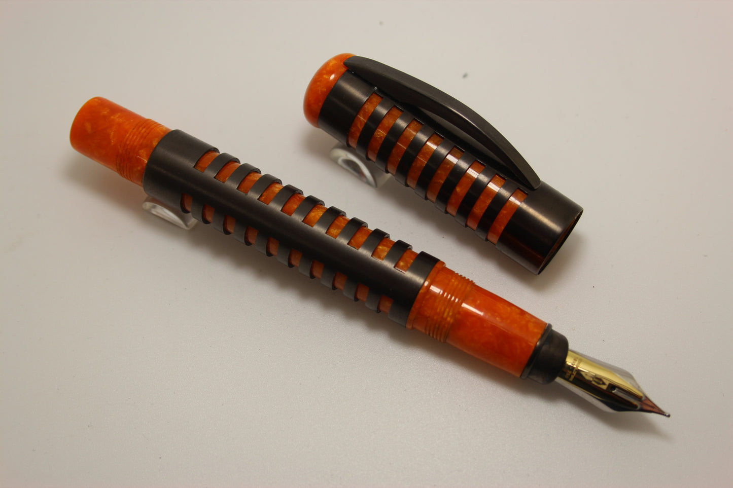Delta Skeleton Fountain Pen 18k Fusion Nib Fine Point