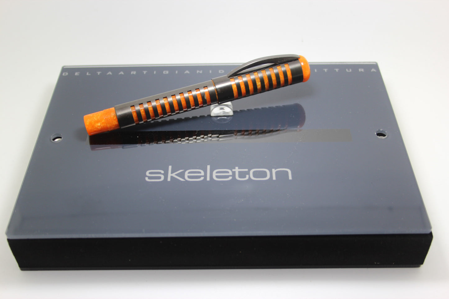 Delta Skeleton Fountain Pen 18k Fusion Nib Fine Point