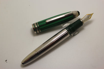 Montblanc Master Piece 146  Tzar Nikolai Platinum Fountain Pen
