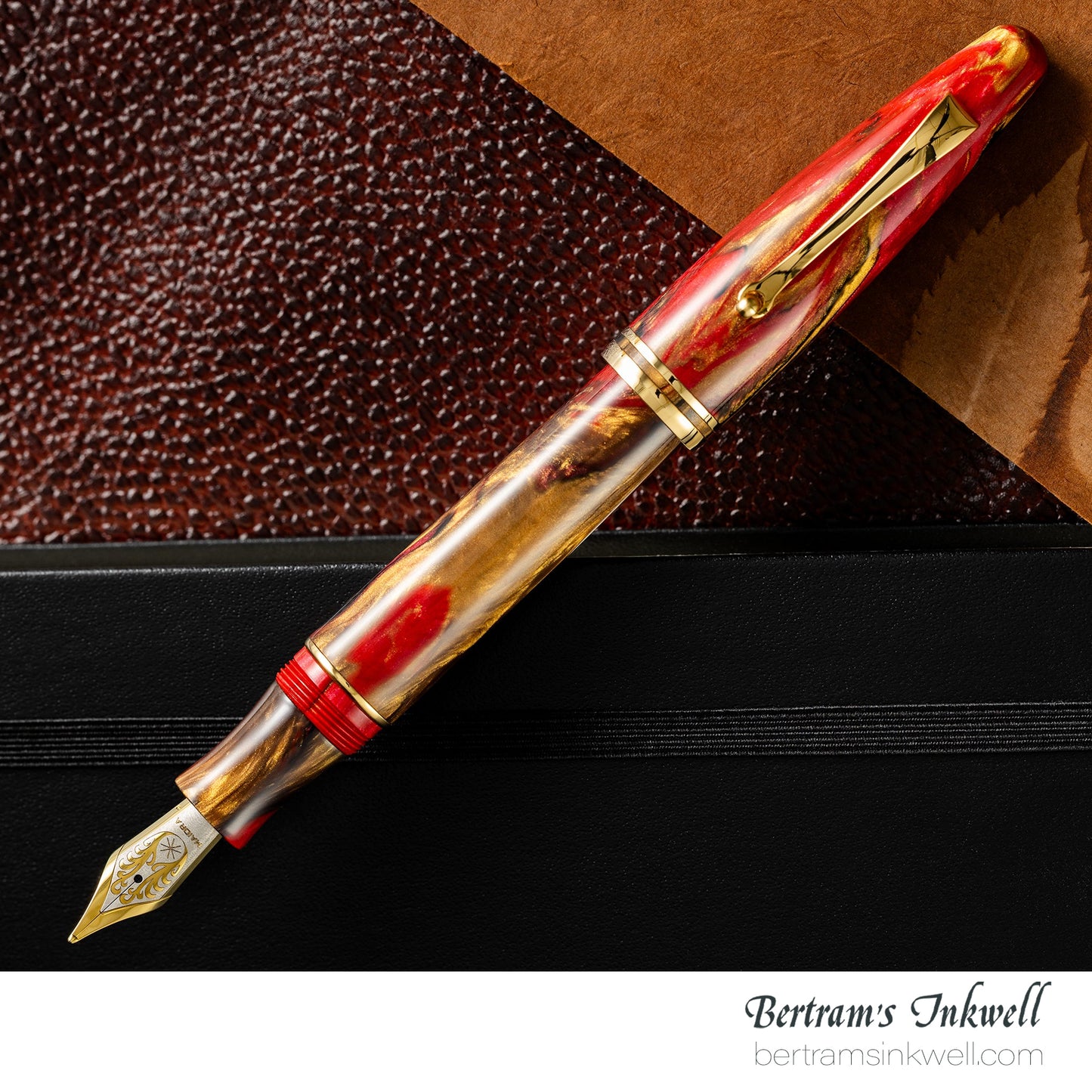 Maiora Ultra Ogiva Golden Rule Fountain Pen