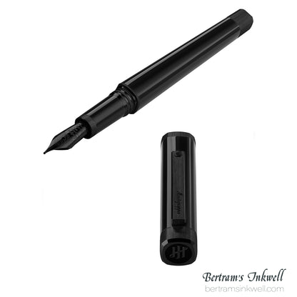 Montegrappa QUATTRO Ultra Black Pl Fountain Pen