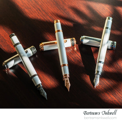 Monteverde Innova 2026 Color of The Year Cloud Dancer Chrome Trim Limited Edition Fountain Pen Set