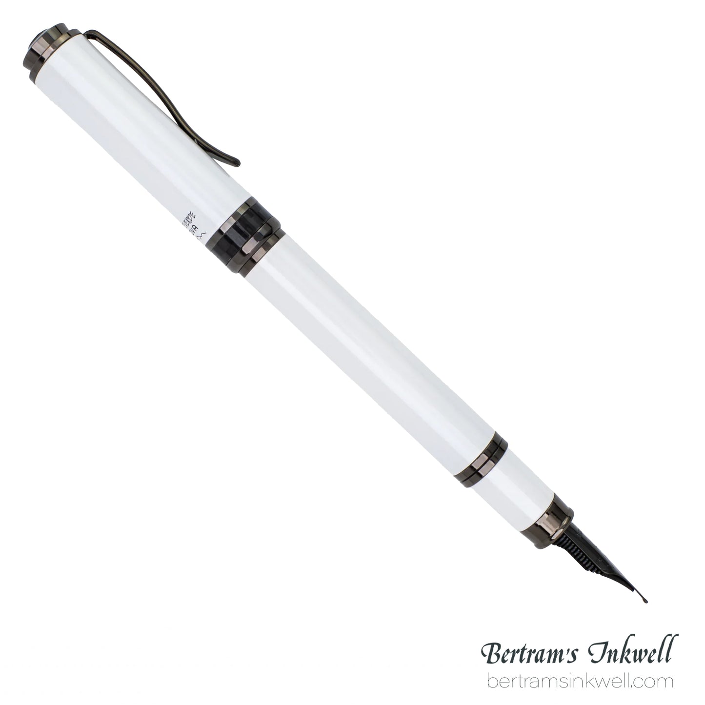 Monteverde Innova 2026 Color of The Year Cloud Dancer Gunmetal Limited Edition Fountain Pen Set