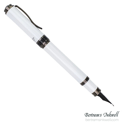 Monteverde Innova 2026 Color of The Year Cloud Dancer Gunmetal Limited Edition Fountain Pen Set