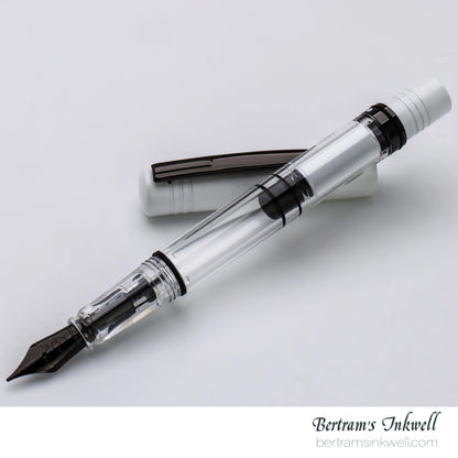 Monteverde MP1 Fountain Pen and Cylinder Pen Holder Set - White Lotus Limited Edition