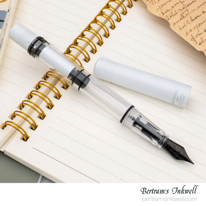 Monteverde MP1 Fountain Pen and Cylinder Pen Holder Set - White Lotus Limited Edition