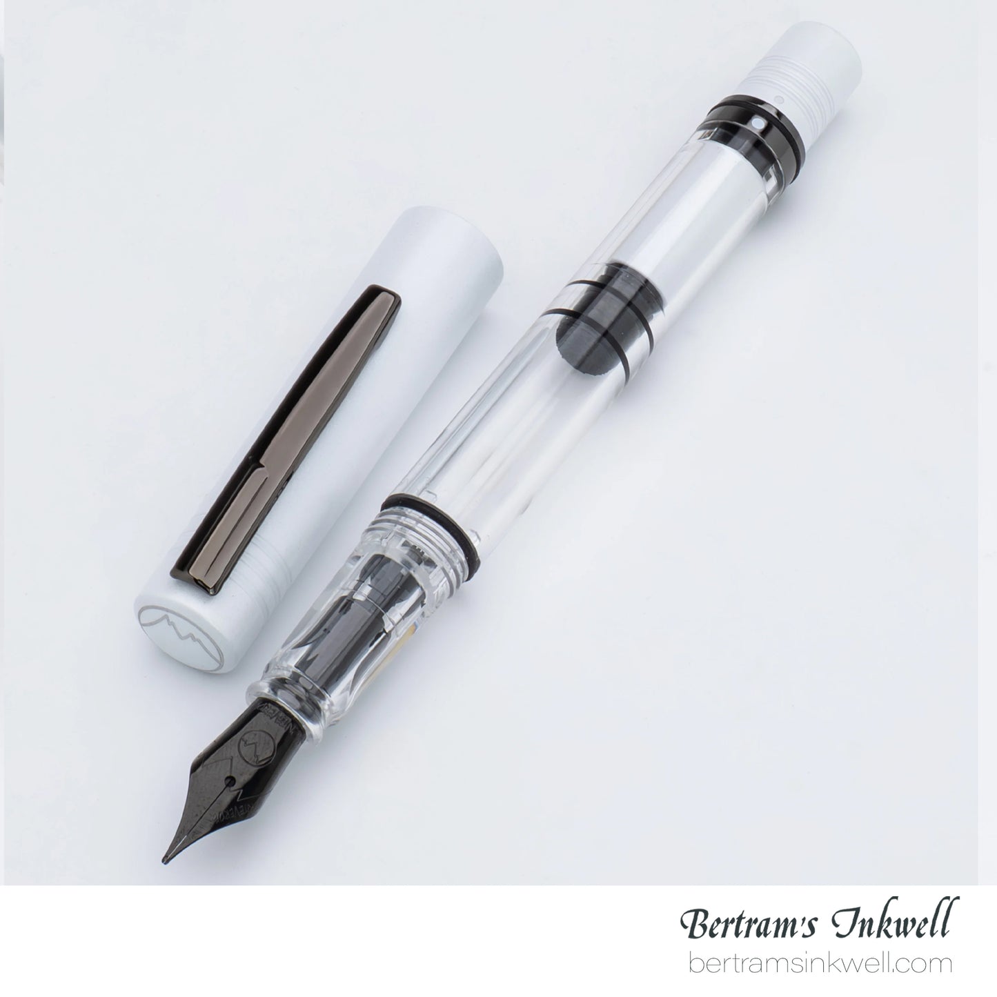 Monteverde MP1 Fountain Pen and Cylinder Pen Holder Set - White Lotus Limited Edition