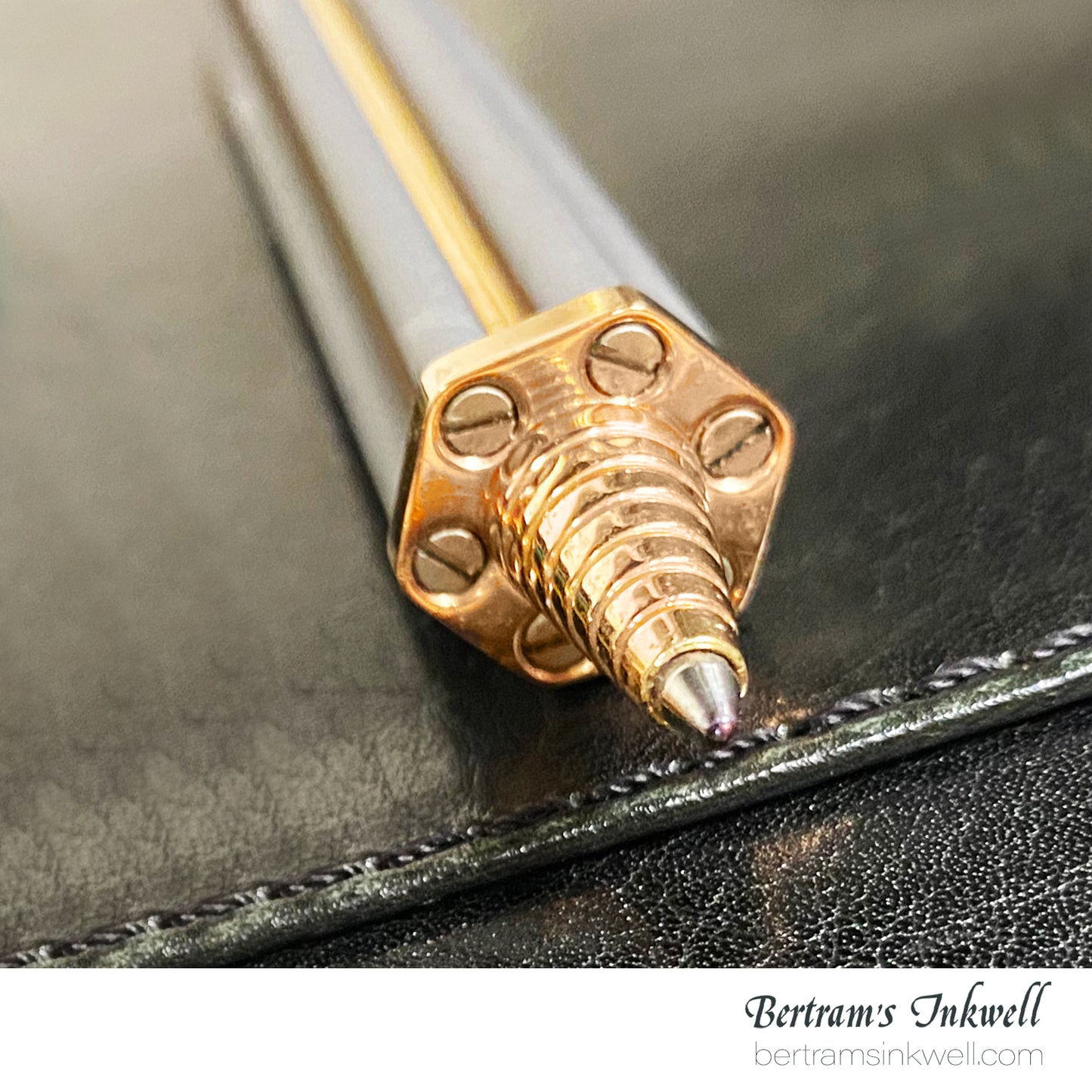 Parafernalia Lo Pas Sparkly (Silver) Ballpoint Pen - PALP1005