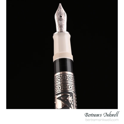 Pelikan M910 Toledo White Special Edition Fountain Pen