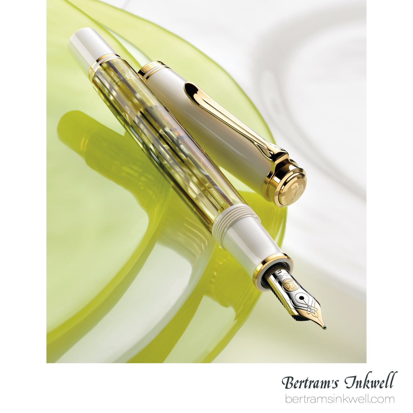 Pelikan Souveran M400 Tortoiseshell-White Fountain Pen