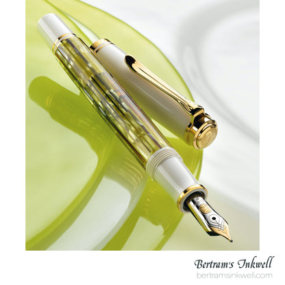 Pelikan Souveran M400 Tortoiseshell-White Fountain Pen