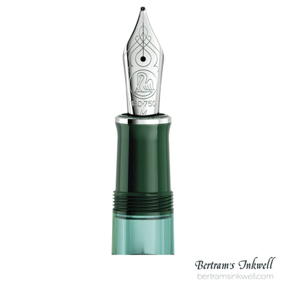 Pelikan Souverän M815 Metal Striped Green Special Edition Fountain Pen