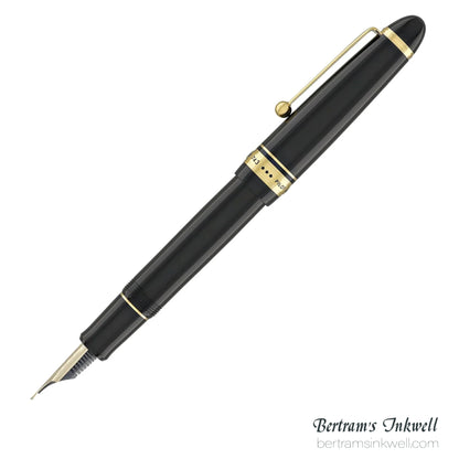 Pilot Custom 743 Black Fountain Pen