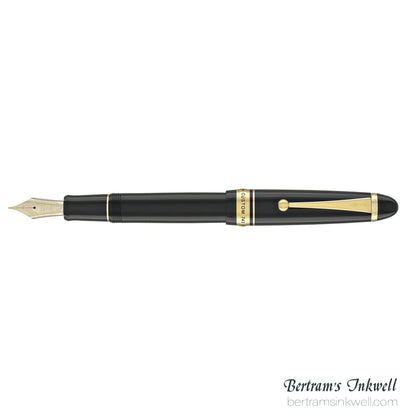 Pilot Custom 743 Black Fountain Pen