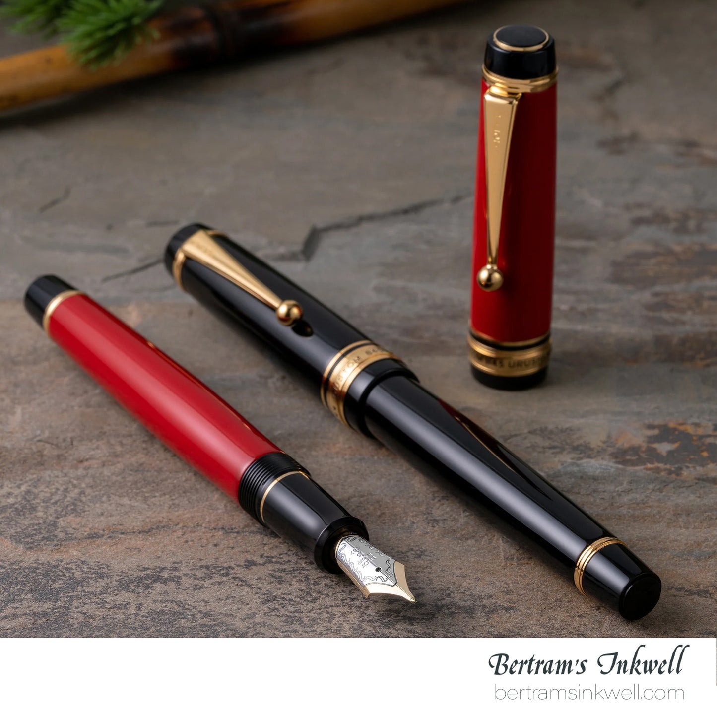 Pilot Custom 845 Urushi Vermillion Fountain Pen