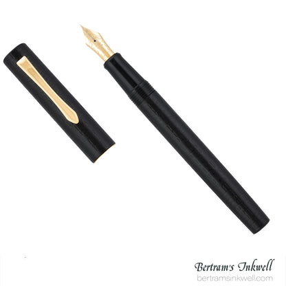 Pilot Ishime Urushi Black Fountain Pen