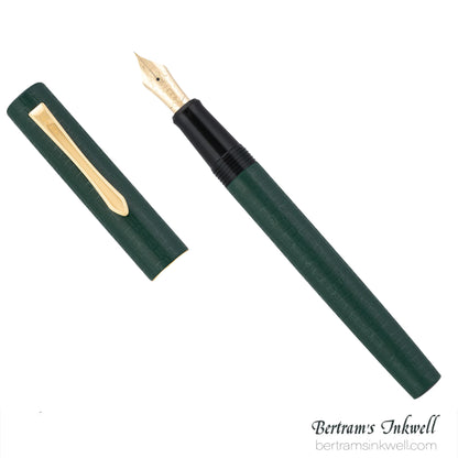 Pilot Ishime Urushi Hunter Green Fountain Pen
