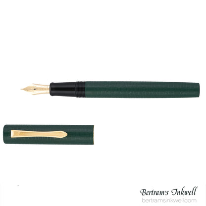 Pilot Ishime Urushi Hunter Green Fountain Pen