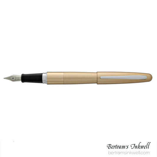 Pilot Metropolitan Classic Gold Fountain Pen