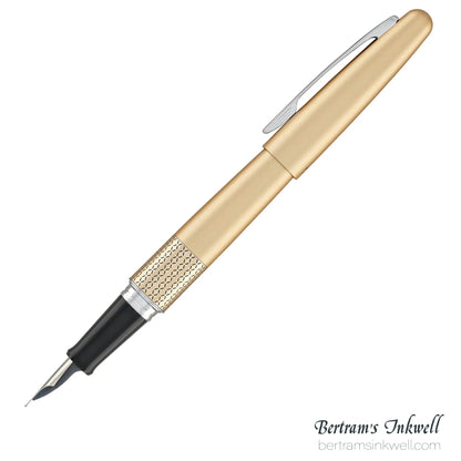 Pilot Metropolitan Gold with Zig Zag Pattern Fountain Pen
