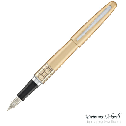 Pilot Metropolitan Gold with Zig Zag Pattern Fountain Pen