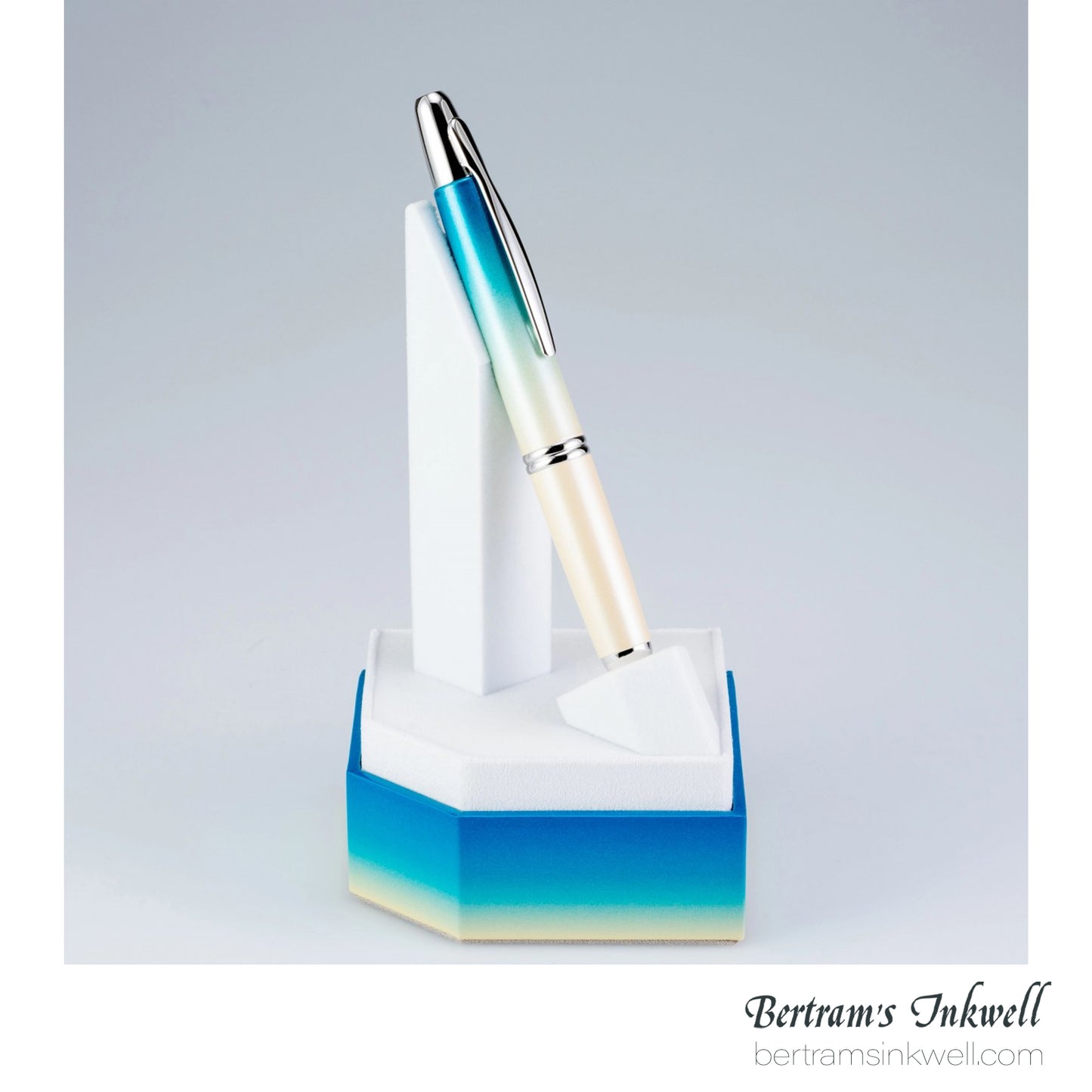 Pilot Vanishing Point 2024 Limited Edition Seashore Fountain Pen USED