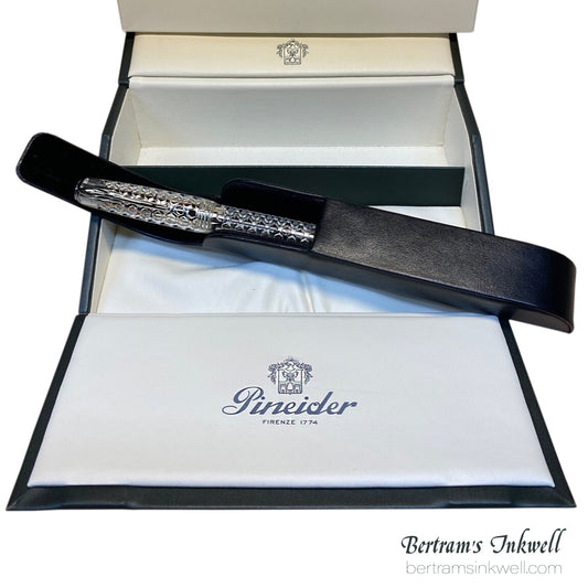 Pineider Honeycomb Sugar White Fountain Pen Limited Edition PP11701, 2018