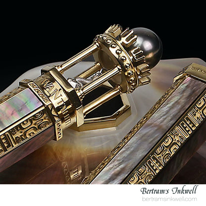 S.T. Dupont Haute Creation King Of Pearl Exclusive Limited Edition Fountain Pen 241192, 2014
